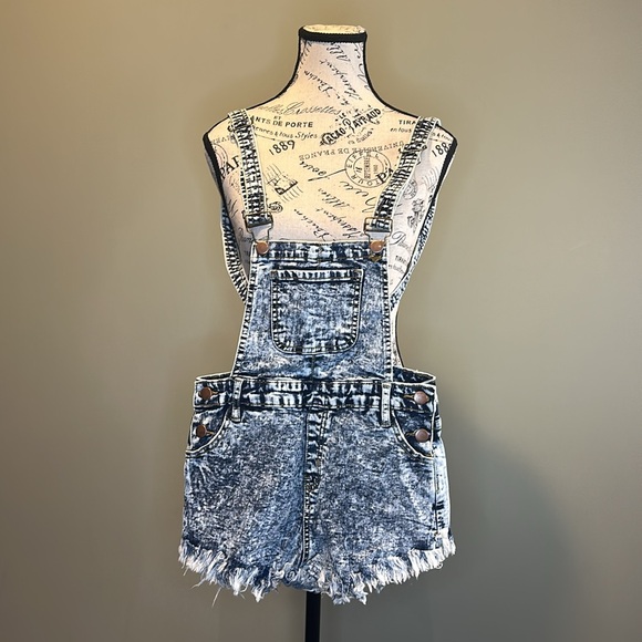 Denim Washed Fringe Short Overalls Size S - Picture 2 of 4